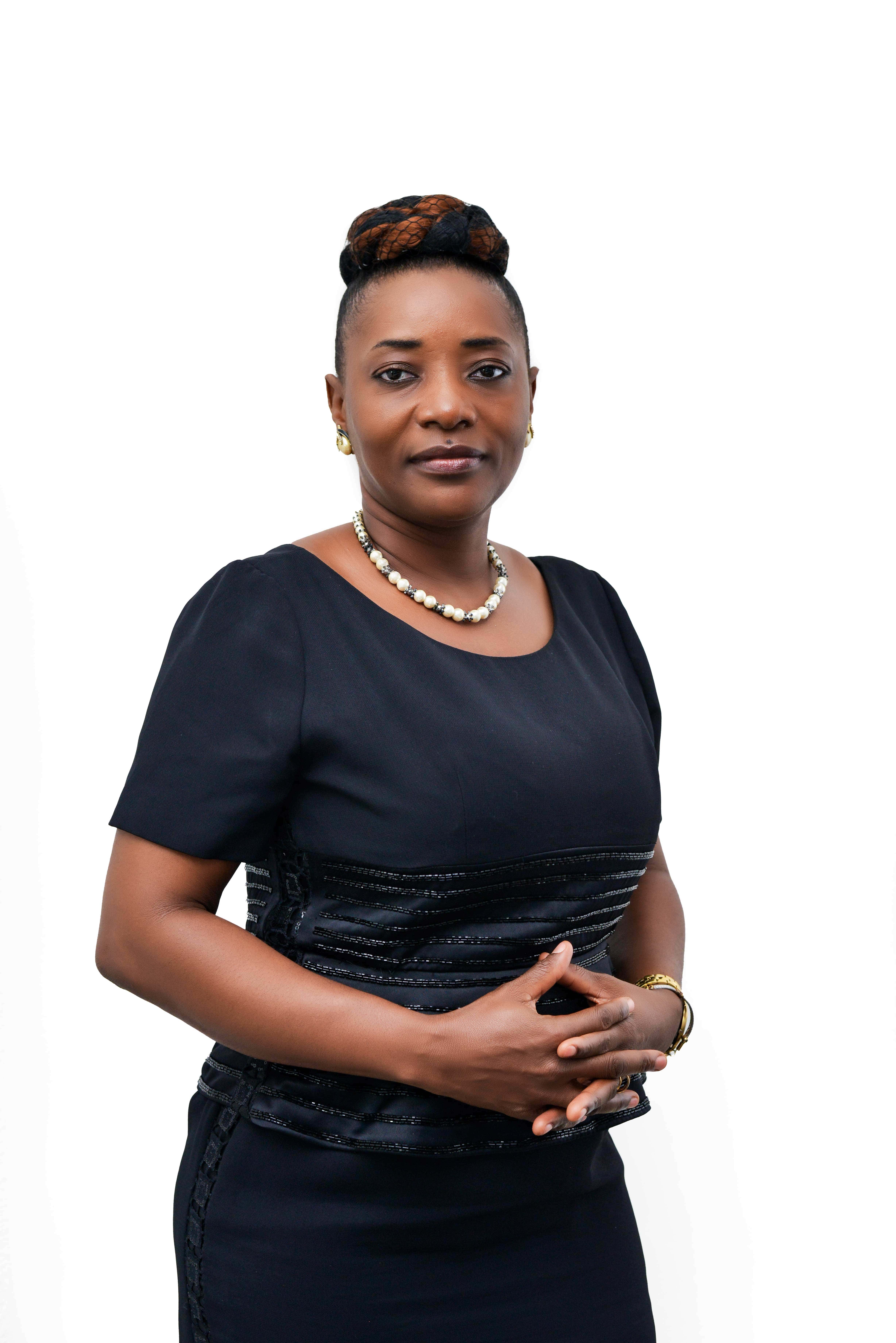 Elisabeth Yollande NGO MANDENG — Assistante Administrative